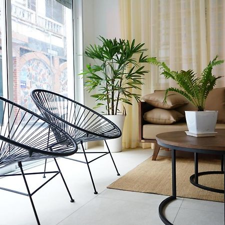 Lyn House - Service Apartment Hoang Quoc Viet ฮานอย ภายนอก รูปภาพ