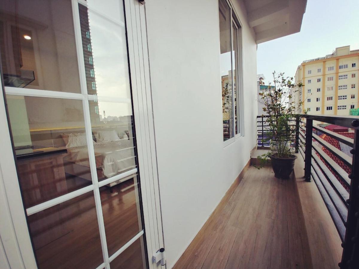 Lyn House - Service Apartment Hoang Quoc Viet ฮานอย ภายนอก รูปภาพ