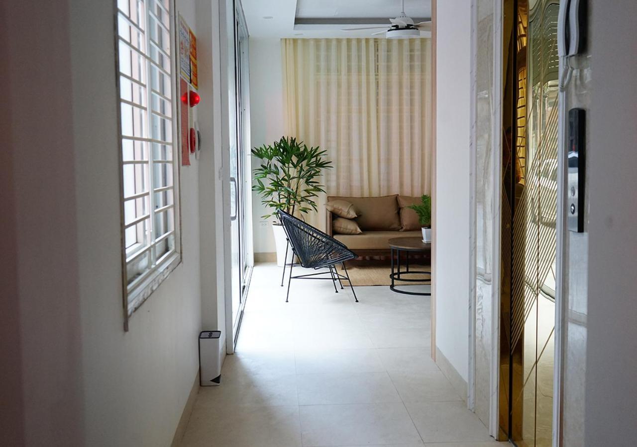 Lyn House - Service Apartment Hoang Quoc Viet ฮานอย ภายนอก รูปภาพ