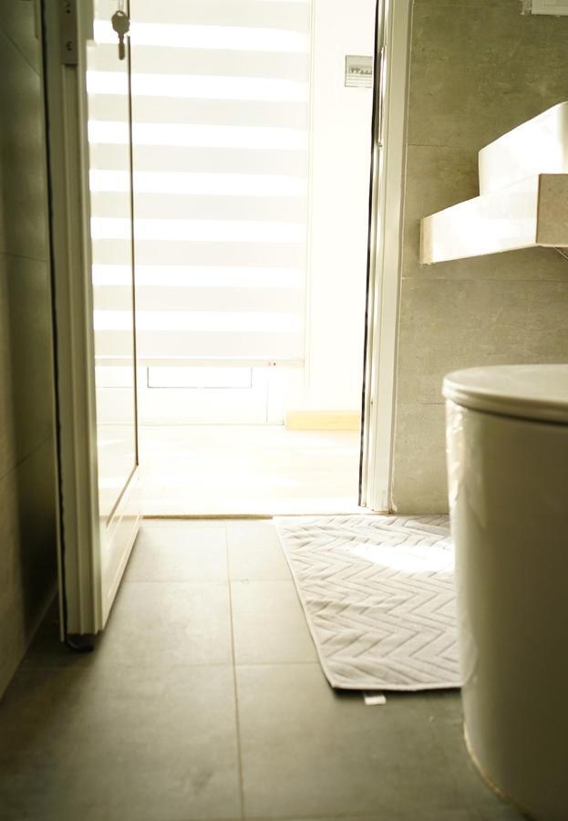 Lyn House - Service Apartment Hoang Quoc Viet ฮานอย ภายนอก รูปภาพ