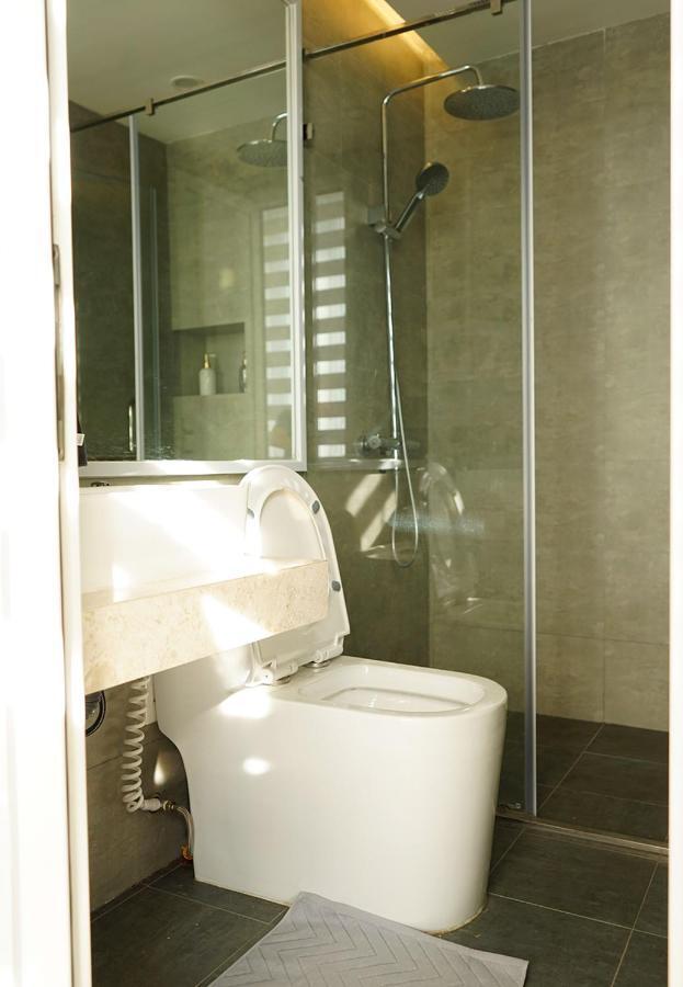 Lyn House - Service Apartment Hoang Quoc Viet ฮานอย ภายนอก รูปภาพ