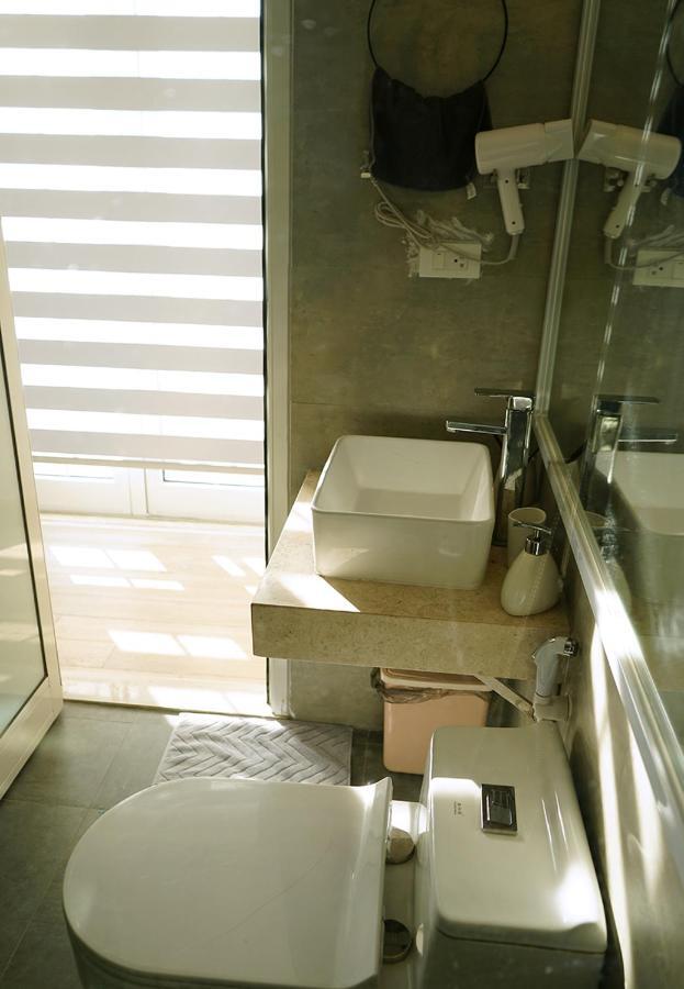 Lyn House - Service Apartment Hoang Quoc Viet ฮานอย ภายนอก รูปภาพ